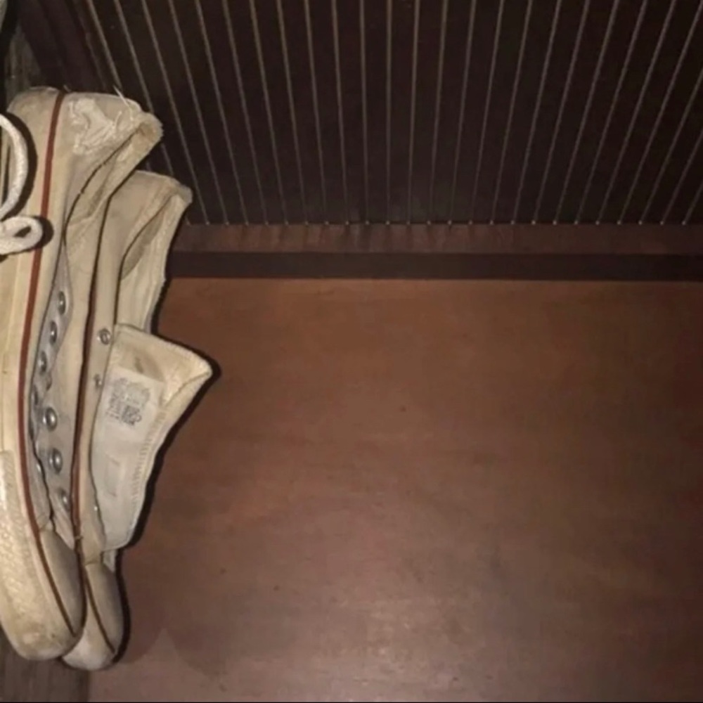 White converse